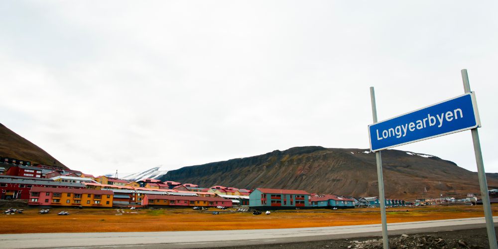 Svalbard aventura polar entre glaciares y auroras