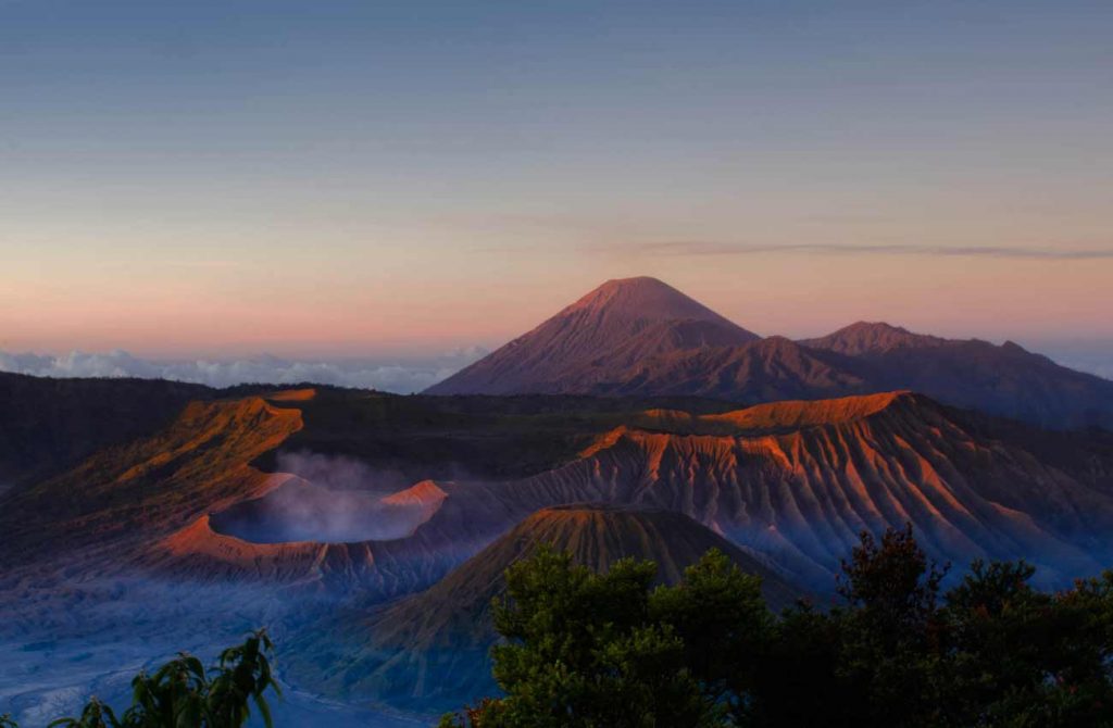Orangutanes, volcanes y dragones