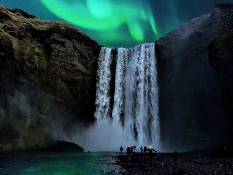 Toda Islandia con Auroras Boreales
