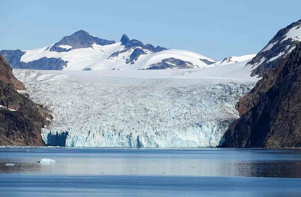 Trekking entre fiordos e icebergs