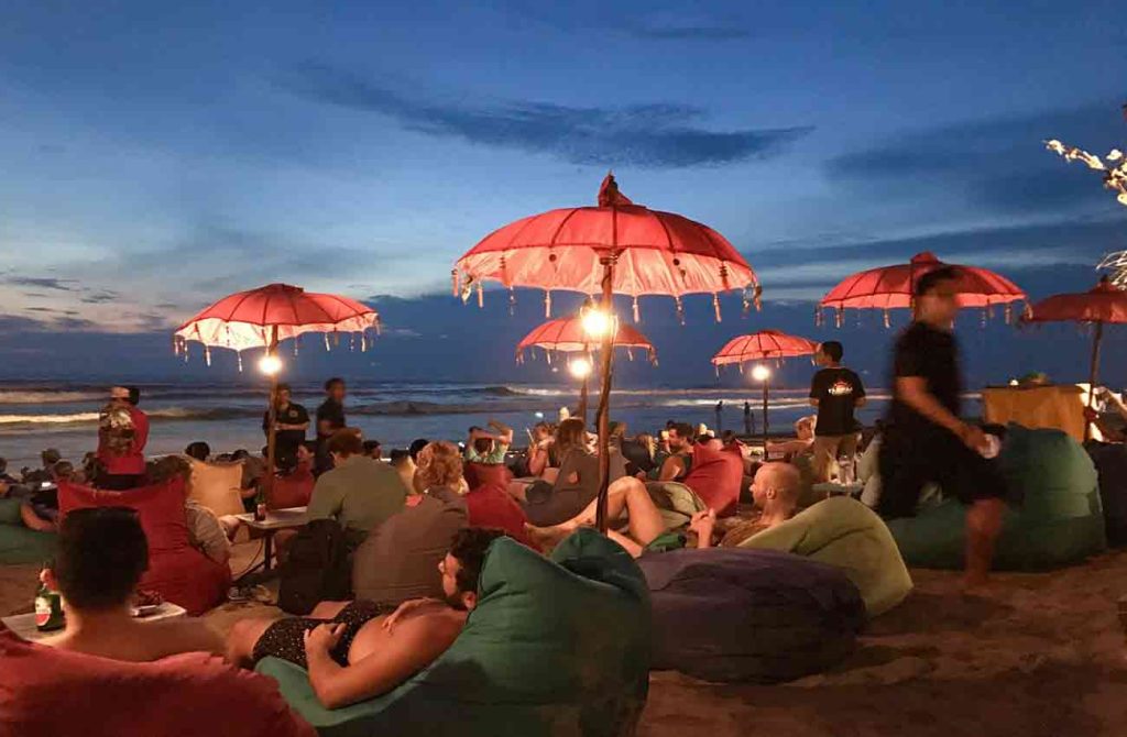 Conduce por Bali